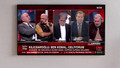 CNN Türk canlı yayınında Hakan Bayrakçı tırnaklarını kesti