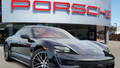 Ünlü otomotiv devi Porsche 60 yıllık logosunu değiştirdi