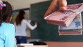Öğretmenlerin beklediği karar Resmi Gazete'de: Ek ders ücretine yüzde 25 zam