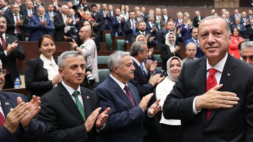 AKPden bir geçiş daha: Belediye başkanı Saadet Partisine 