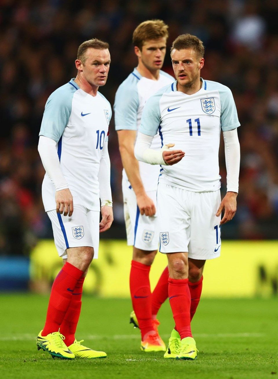 Rooney ve Jamie Vardy'nin eşleri fena kapıştı! - Sayfa 1