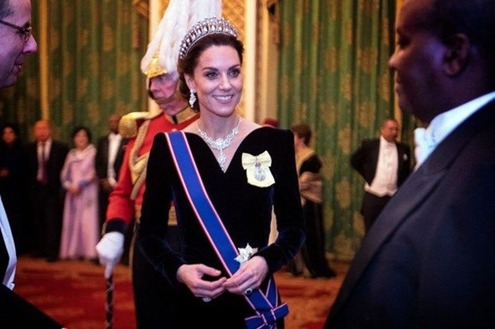 Kate Middleton’ın elbisesine kraliyet ayarı - Sayfa 3