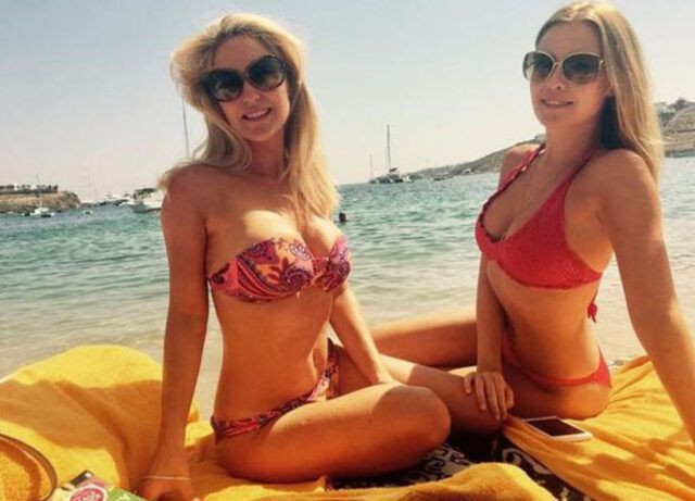Chloe Loughnan'ın annesi ile bikinili fotoğrafı Instagram'ı salladı - Sayfa 3