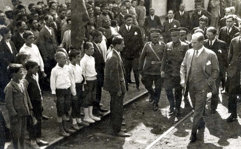 Atatürk'ün arşivlerden çıkan son fotoğrafları 23 Nisan'a özel yayınlandı - Sayfa 1