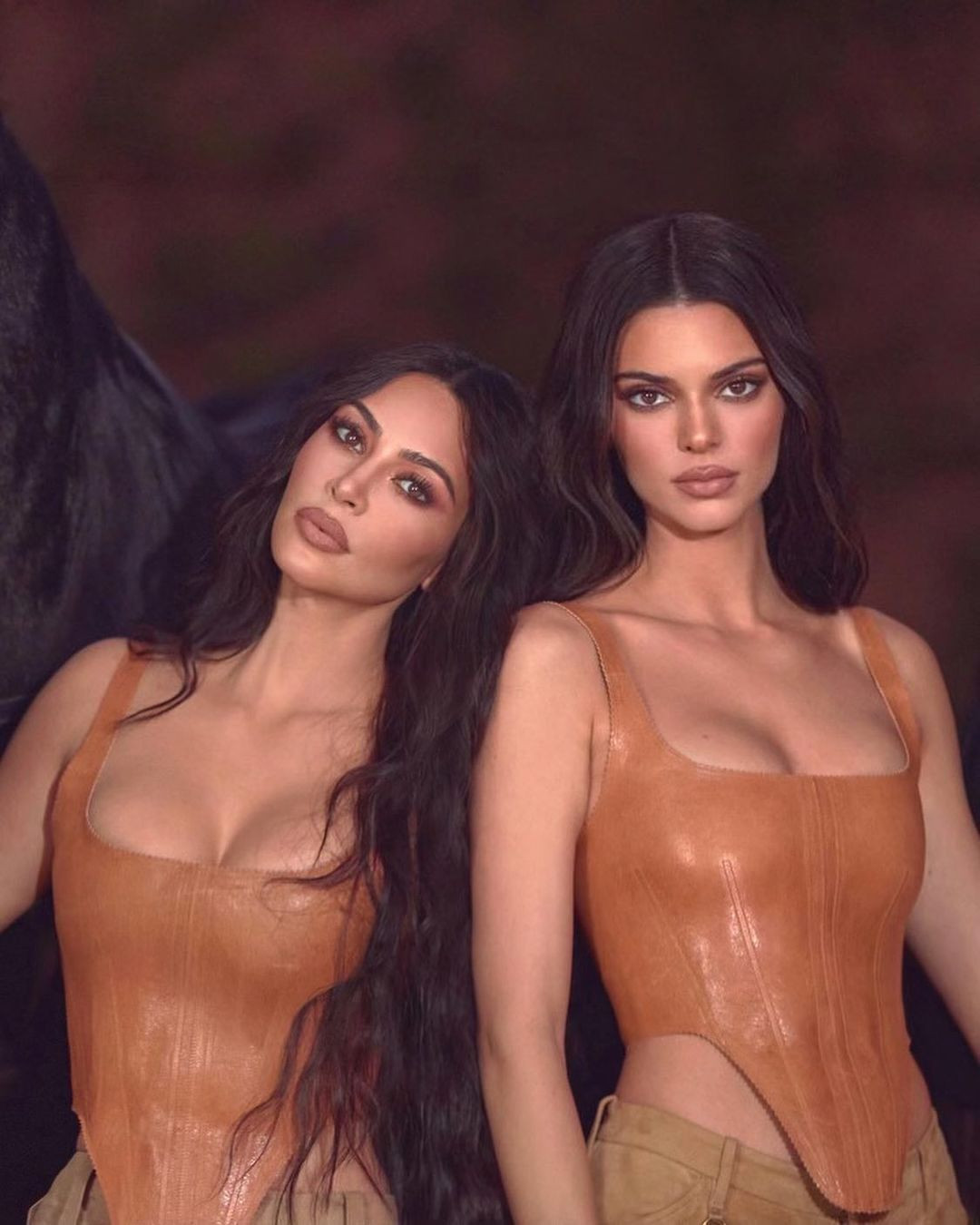 Kardashian-Jenner kardeşlerden bikini şov - Sayfa 4