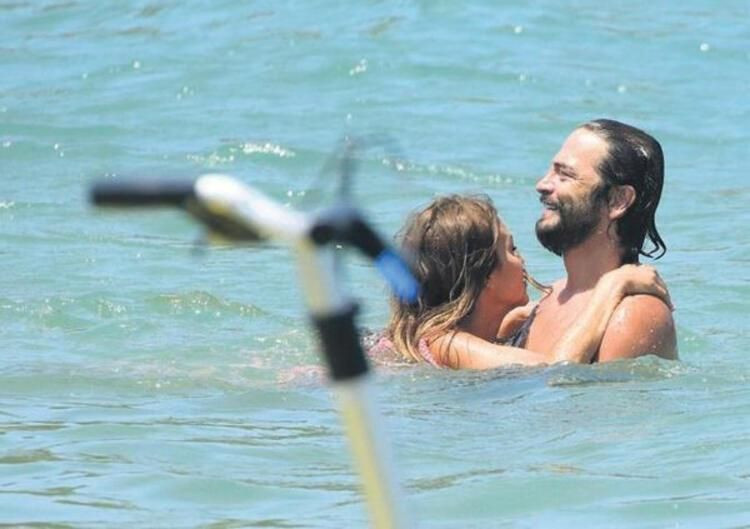 Ahmet Kural ve sevgilisi Çağla Gizem Çelik denizde stres attı! ‘Aşkım elimi tut…’ - Sayfa 4