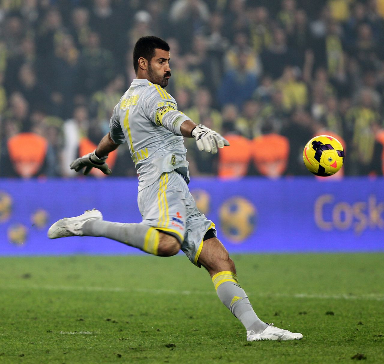 Fenerbahçe'den ayrılan Volkan Demirel'in yeni adresi şaşırttı! - Sayfa 1
