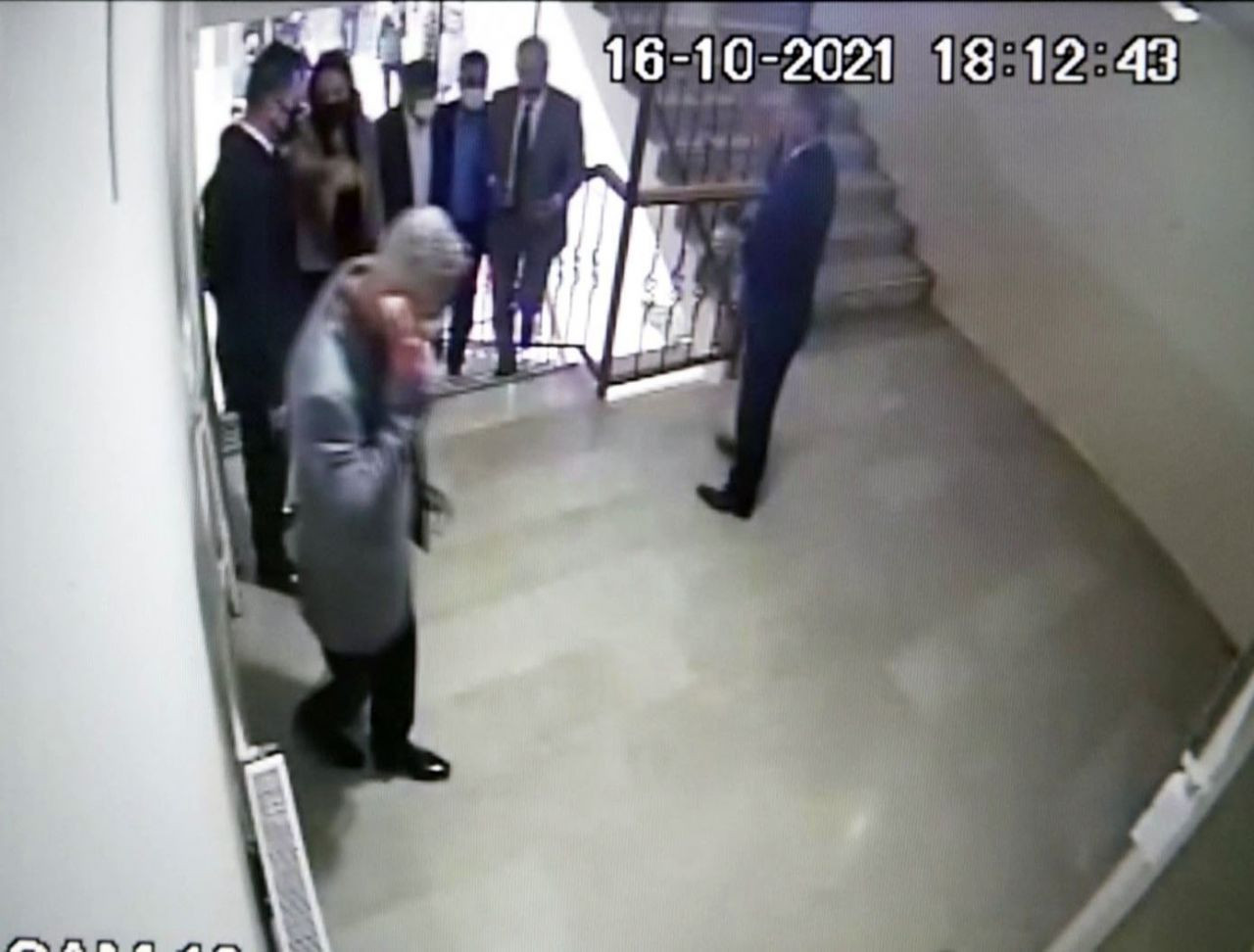 Ahmet Davutoğlu'nun asansör kazası kamerada - Sayfa 2