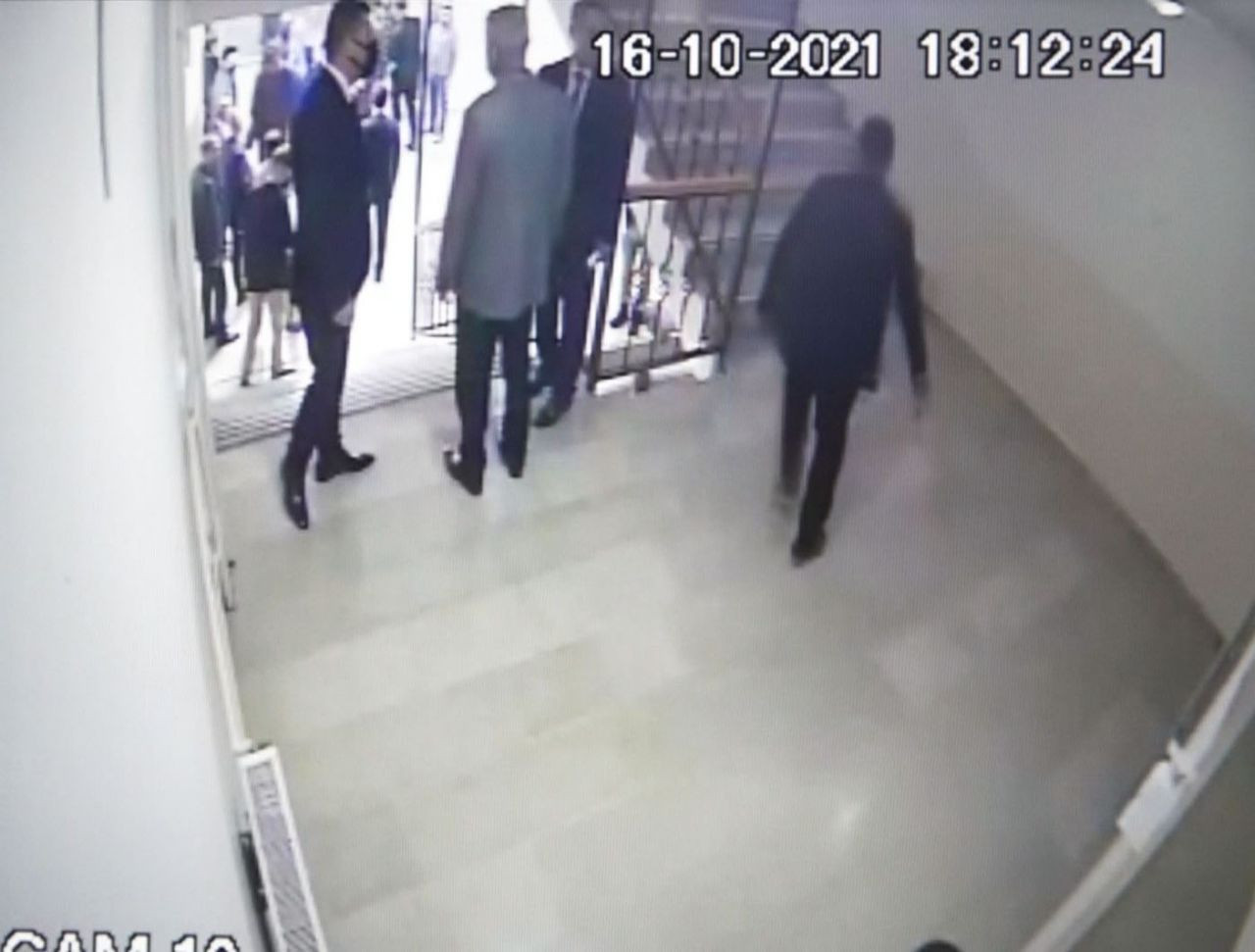 Ahmet Davutoğlu'nun asansör kazası kamerada - Sayfa 3