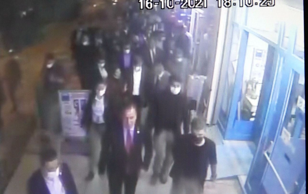 Ahmet Davutoğlu'nun asansör kazası kamerada - Sayfa 8
