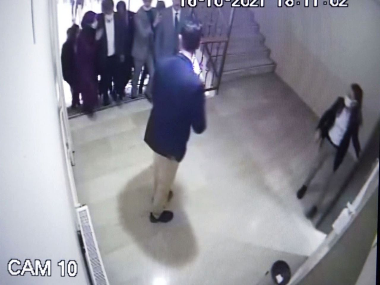 Ahmet Davutoğlu'nun asansör kazası kamerada - Sayfa 9