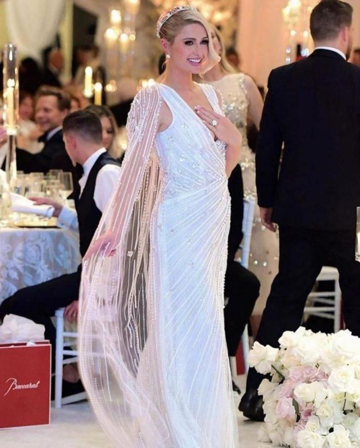 Paris Hilton düğünde 4 farklı gelinlik giydi! Görenler hayran kaldı… - Sayfa 2