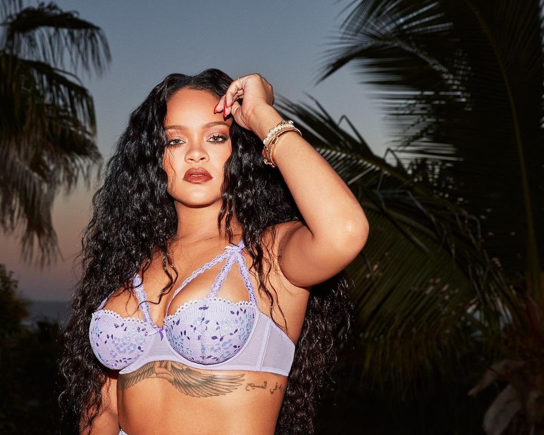 Rihanna'nın iç çamaşırı koleksiyonu sosyal medyayı salladı! - Sayfa 5