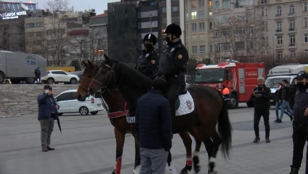 Taksim'de yılbaşı yoğunluğu dikkat çekti! Atlı polisler tek tek aradı: Galata büyüledi - Sayfa 4
