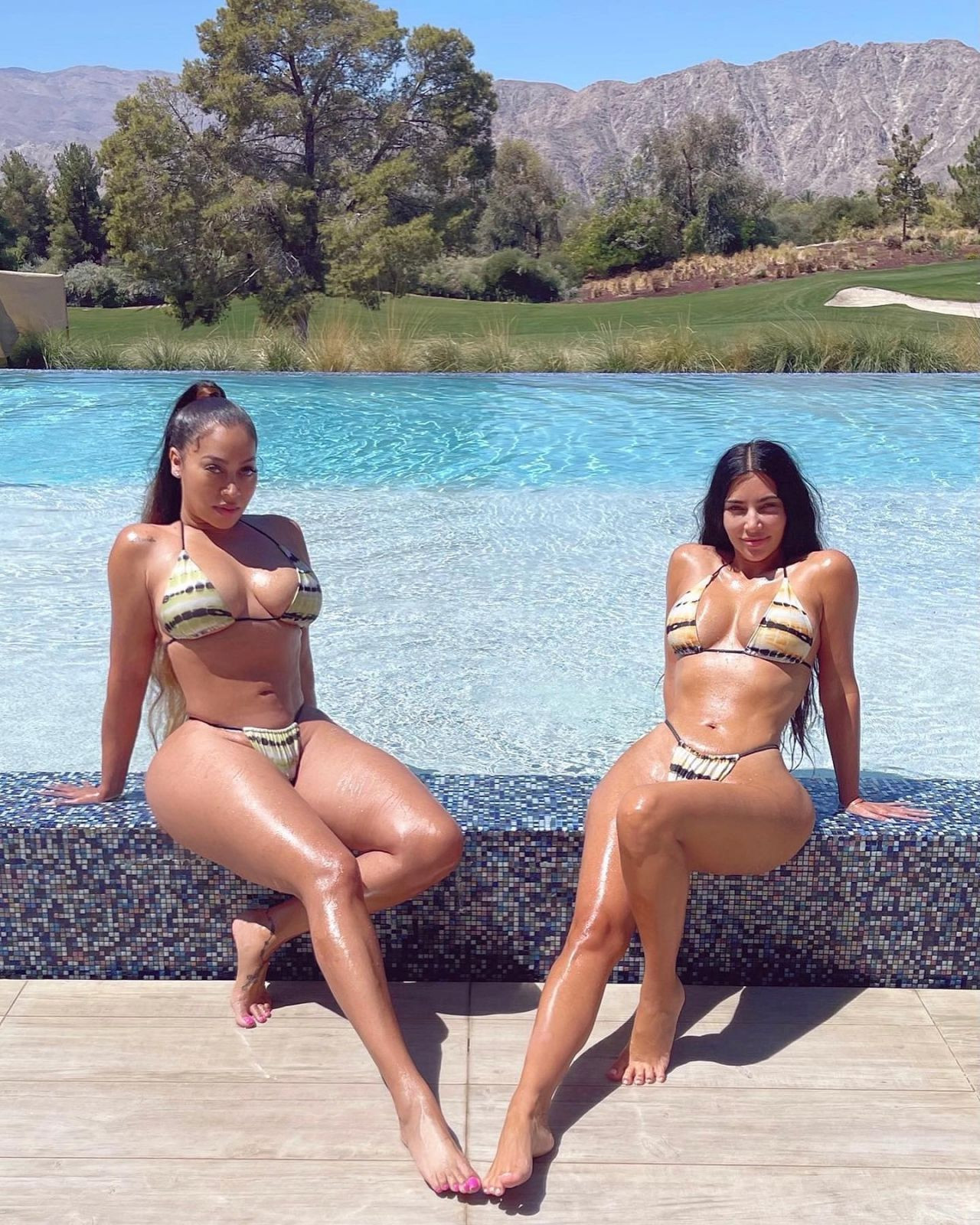 Kim Kardashian kumsaldan bikinili pozlarını paylaştı! Görenlerin nefesi kesildi - Sayfa 1