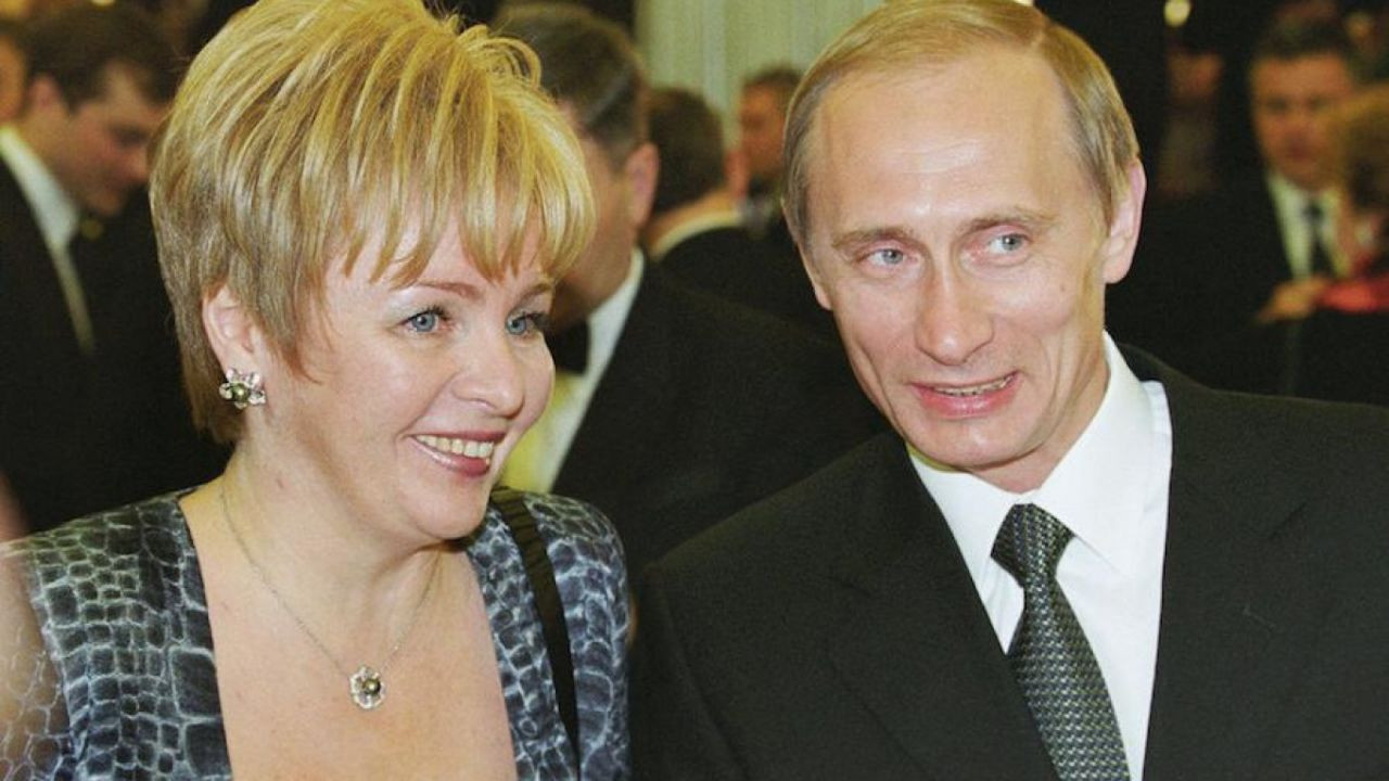 Putin’in gizli aşkı olarak biliniyor! 35 yaş küçük Alina Kabaeva’nın her adımı olay yarattı - Sayfa 1