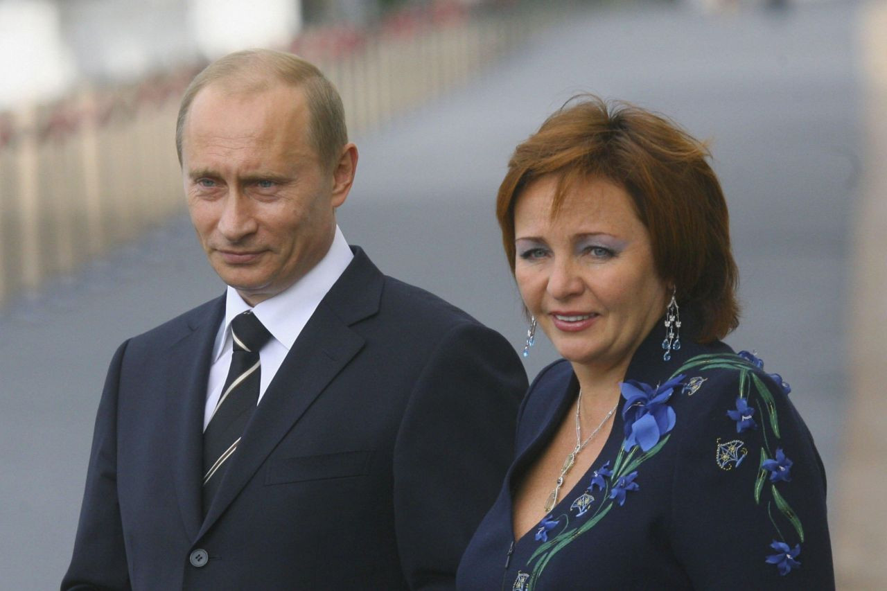 Putin’in gizli aşkı olarak biliniyor! 35 yaş küçük Alina Kabaeva’nın her adımı olay yarattı - Sayfa 2