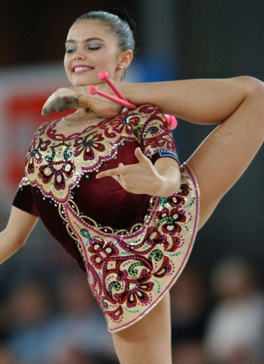 Vladimir Putin’in Rus jimnastikçi sevgilisi ile ilgili çarpıcı iddia! Çatışmadan korumak için… - Sayfa 1