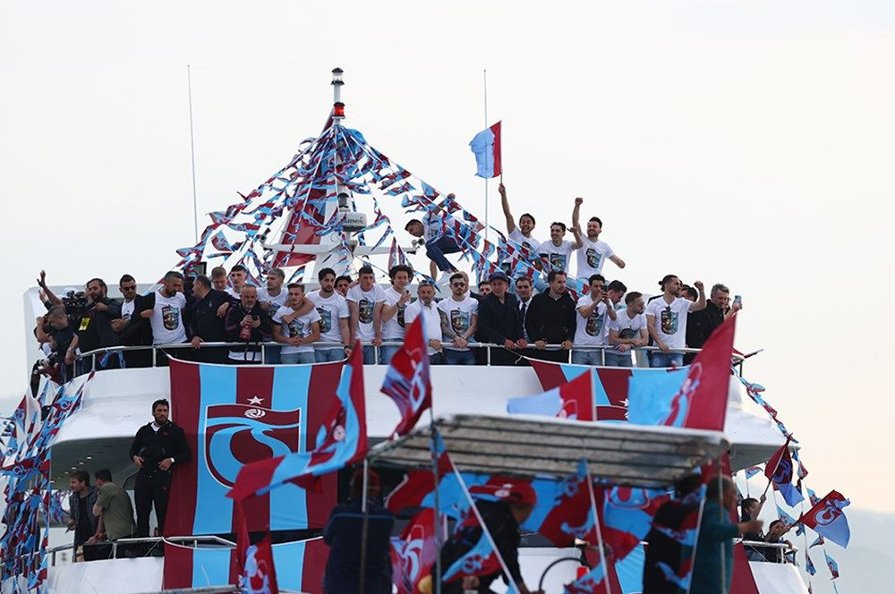Şampiyon Trabzonspor, kupasına kavuştu! İşte kutlamalardan enfes görüntüler - Sayfa 4