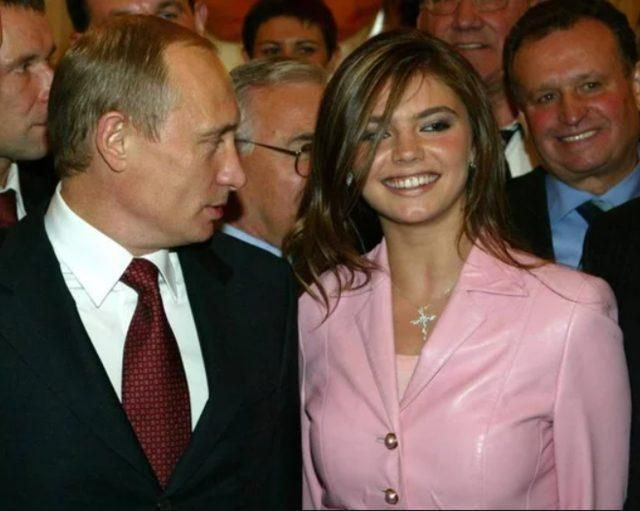 Putin ve gizli sevgilisi ile ilgili bomba iddia! ‘Karnı burnunda, cinsiyeti bile belli…’ - Sayfa 2