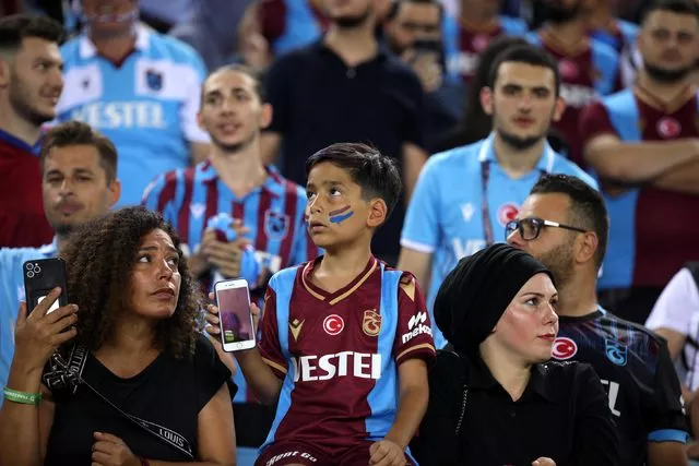 Trabzonspor Kopenhag maçının önüne geçti! Sosyal medya sallandı! - Sayfa 2