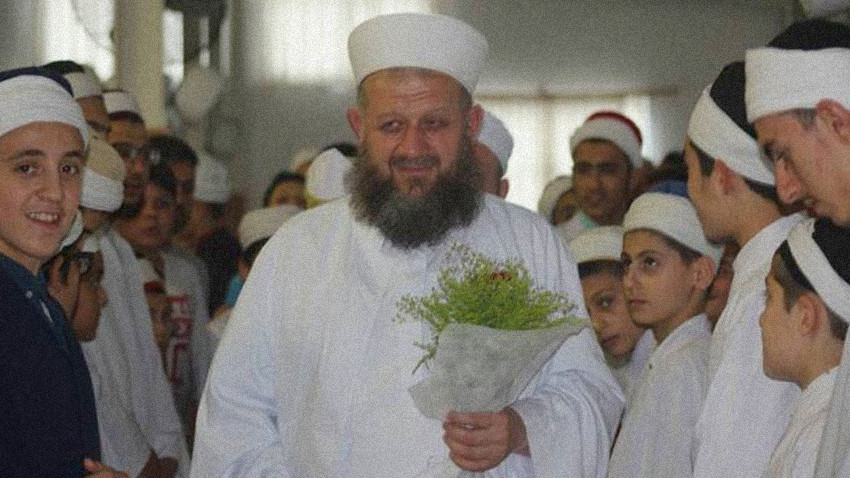 Tarikat vakfının kurucusunun kızı dehşeti anlattı! 6 yaşında imam nikahıyla evlendirilmiş