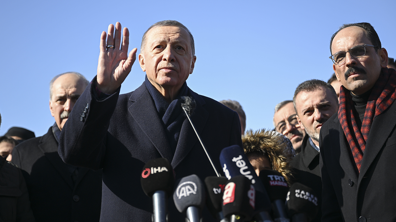 Yeni konutlar nereye yapılacak? Cumhurbaşkanı Erdoğan'dan 'fay hattı' vurgusu - Sayfa 3