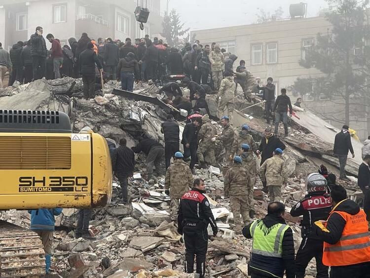 "Depremde 40 bin binanın çökeceği söyleniyor" Uzmanlar İstanbul için uyardı! - Sayfa 3