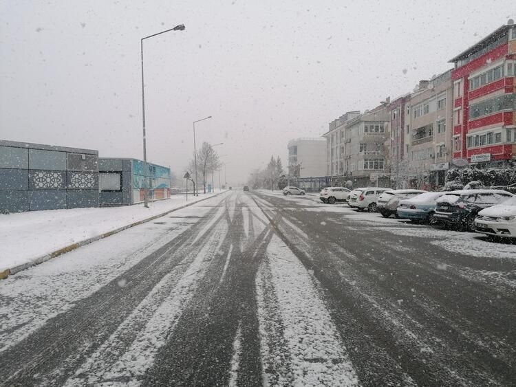 Mart ayında kar sürprizi! Kar İstanbul'un kapısına dayandı - Sayfa 3