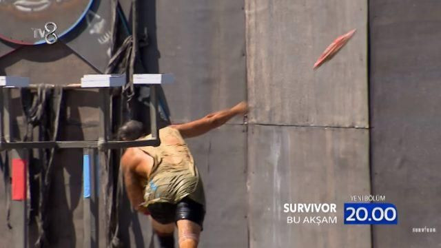 Survivor'da sinirler gerildi! Yarışmacı elindekini fırlatınca Murat Ceylan fena püskürdü - Sayfa 4