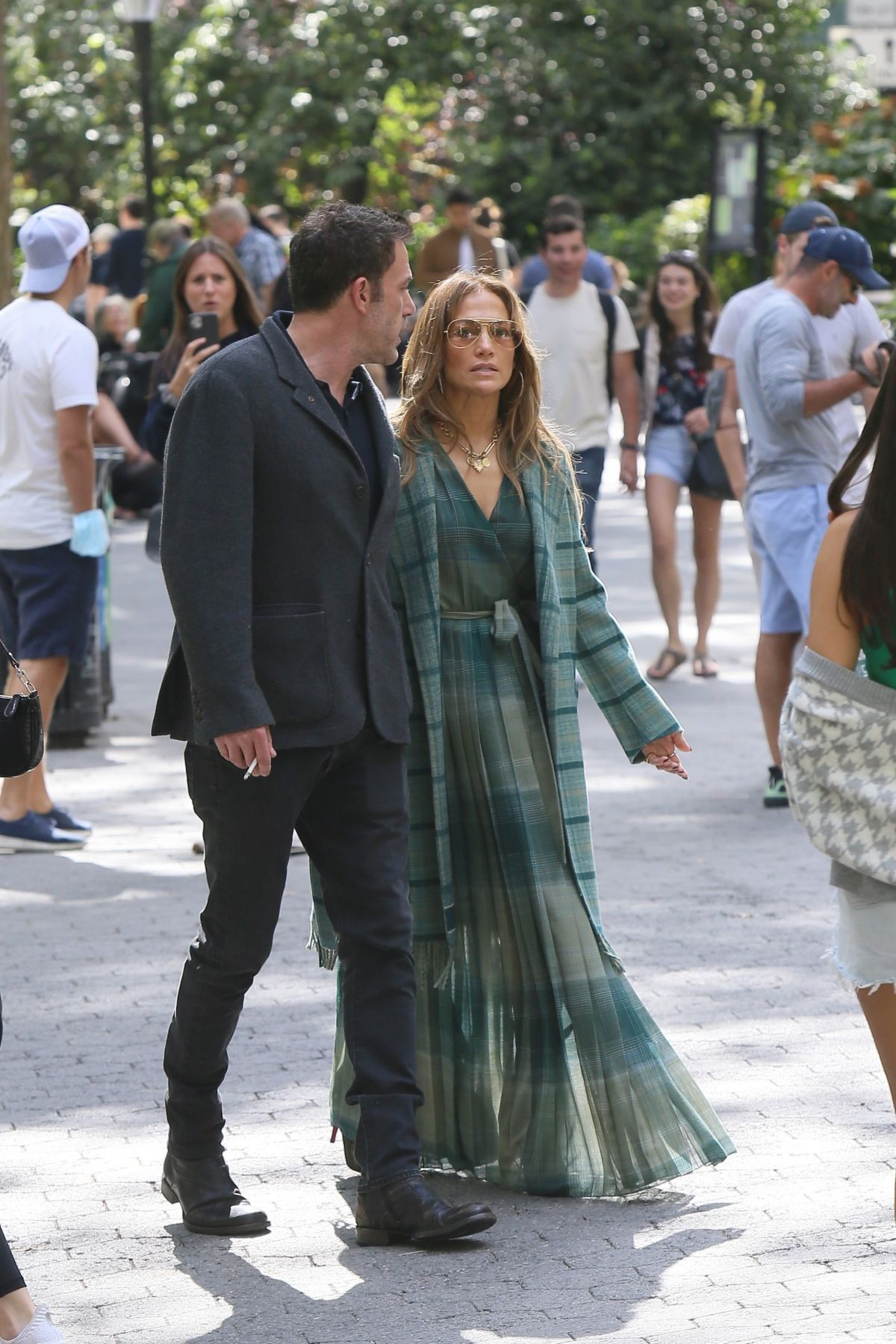 Jennifer Lopez ve Ben Affleck'in kavga sebebi belli oldu: Bu dekolte fazla mı? - Sayfa 3