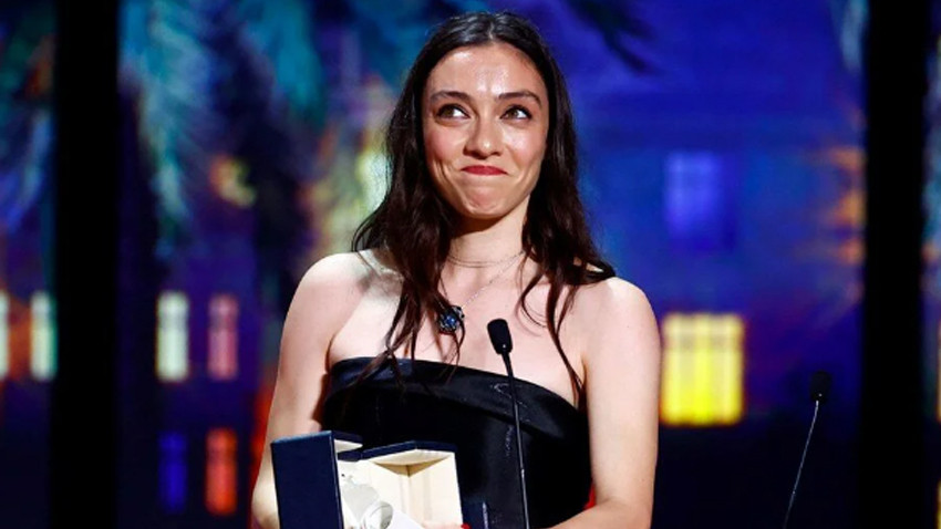Merve Dizdar, 76. Cannes Film Festivali’nde En İyi Kadın Oyuncu Ödülünü aldı