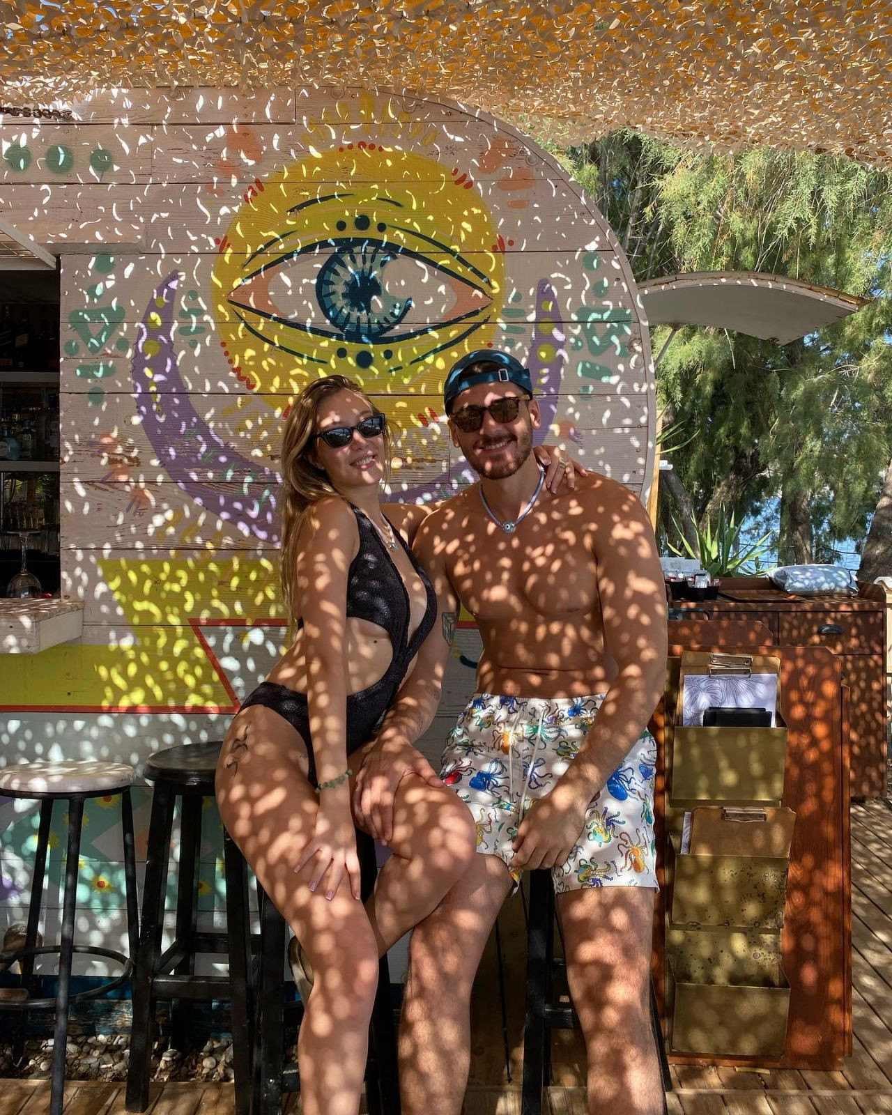 Yiğit Poyraz ve Yasmin Erbil'den tatilde aşk pozları - Sayfa 2
