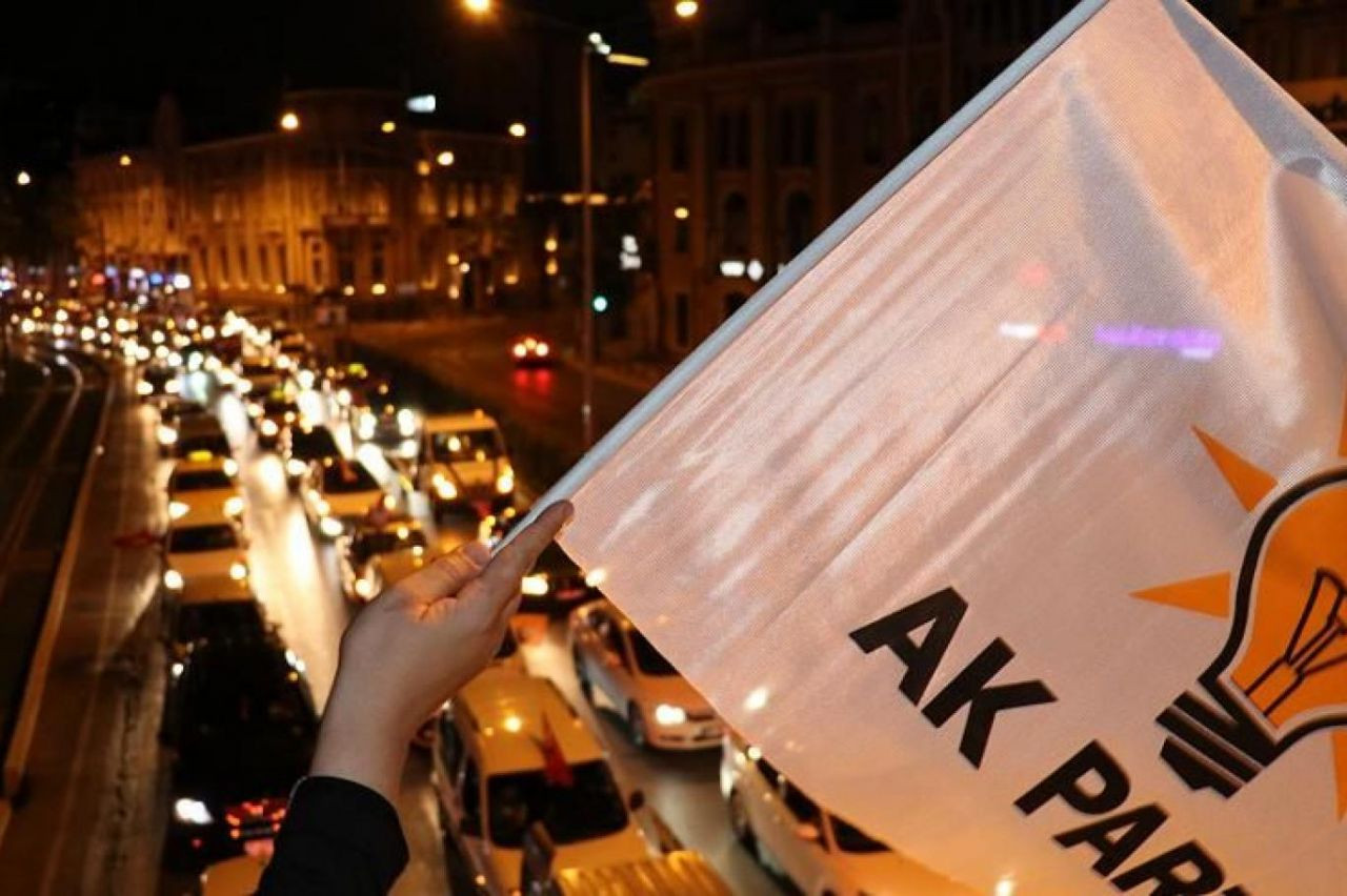 AK Parti’nin İstanbul anketi kulislerden sızdı! Adaylık için hangi 2 isim öne çıkıyor? - Sayfa 2