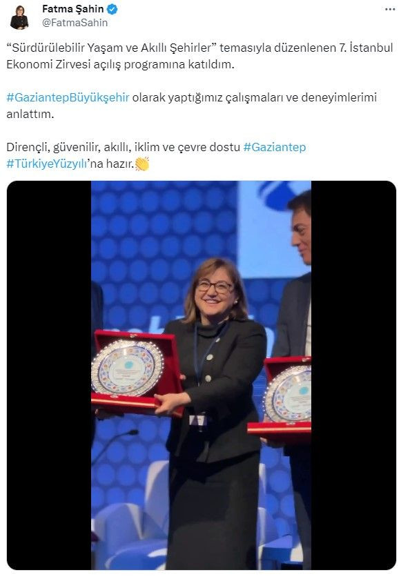 Fatma Şahin, İstanbul'da ödül alırken Gaziantep'i sular götürdü! Sosyal medyadan tepki - Sayfa 6