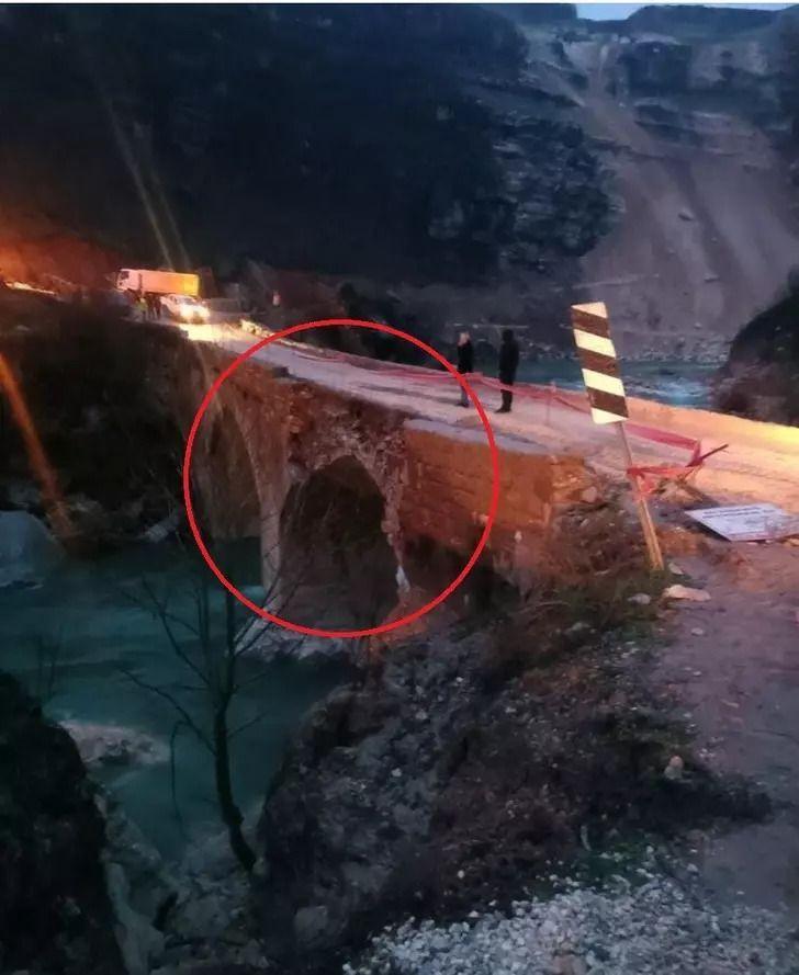 Diyarbakır'da dinamit skandalı: Tarihi köprü zarar gördü - Sayfa 3