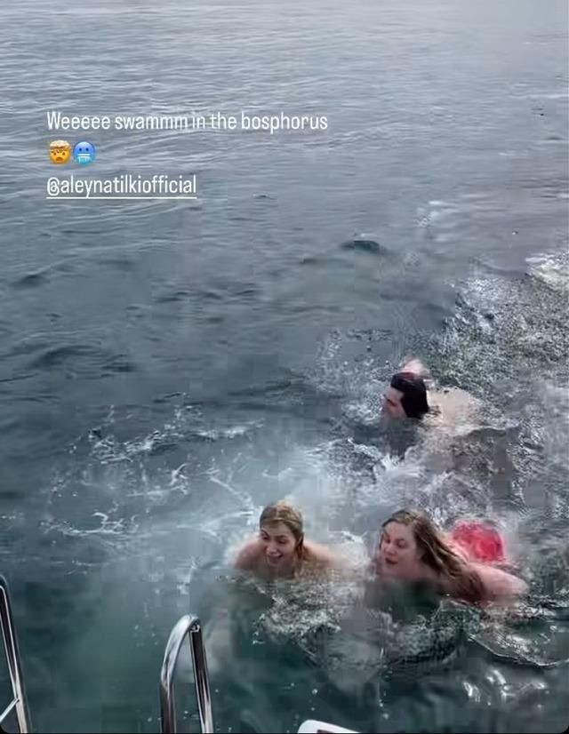 Aleyna Tilki ve Serel Yereli İstanbul Boğazı'nın serin sularına atladı! Sezonu böyle açtılar - Sayfa 4