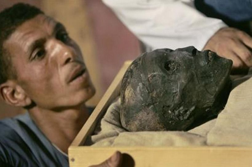 Tutankamon’un lanetinde sır perdesi aralandı! Arkeologlar acı içinde ölmüştü… - Sayfa 2