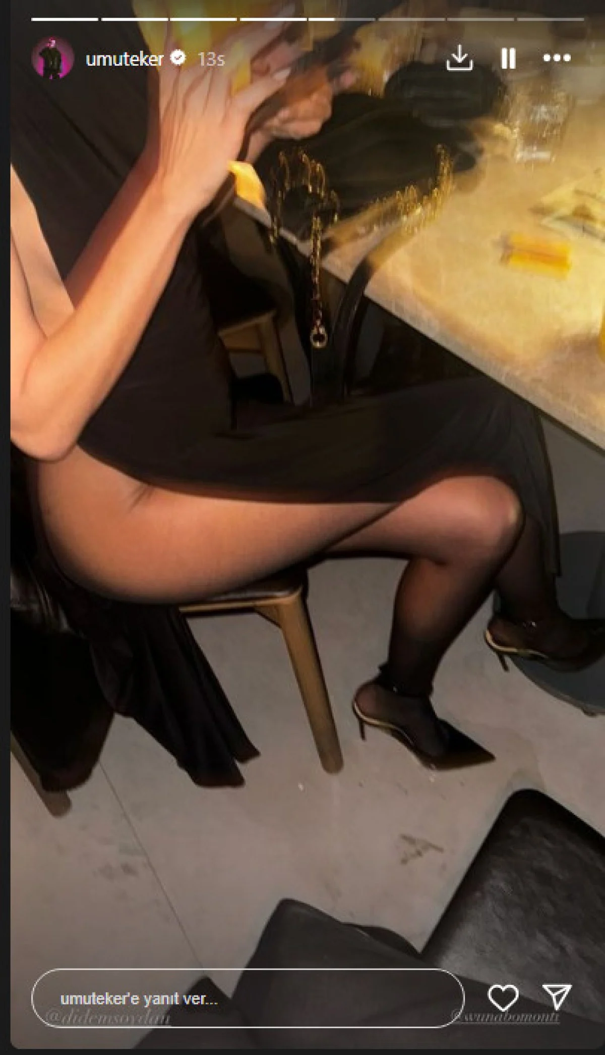 Ünlü model Didem Soydan'ın iddialı gecesi! Derin dekolteli siyah elbisesi olay oldu - Sayfa 3