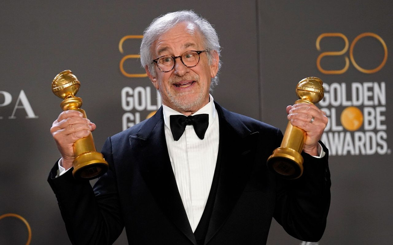 Steven Spielberg UFO'lara da el atacak! Üç Oscar ödüllü yönetmen UFO filmi için hazırlıklara başladı - Sayfa 1