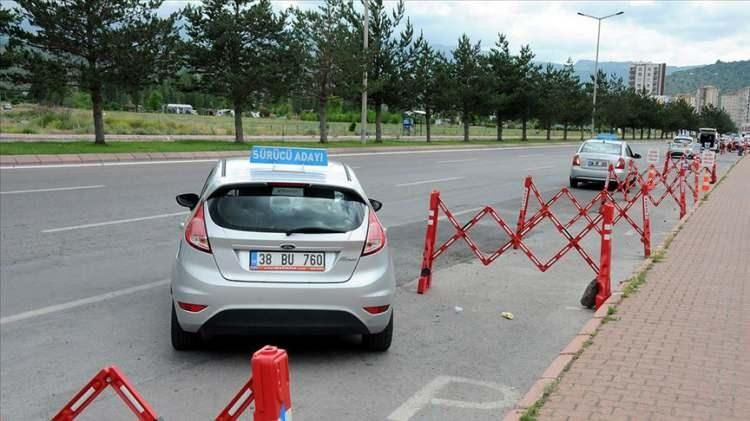 Ehliyet alımında yeni dönem başlıyor: Direksiyon sınavında kurallar değişiyor - Sayfa 3