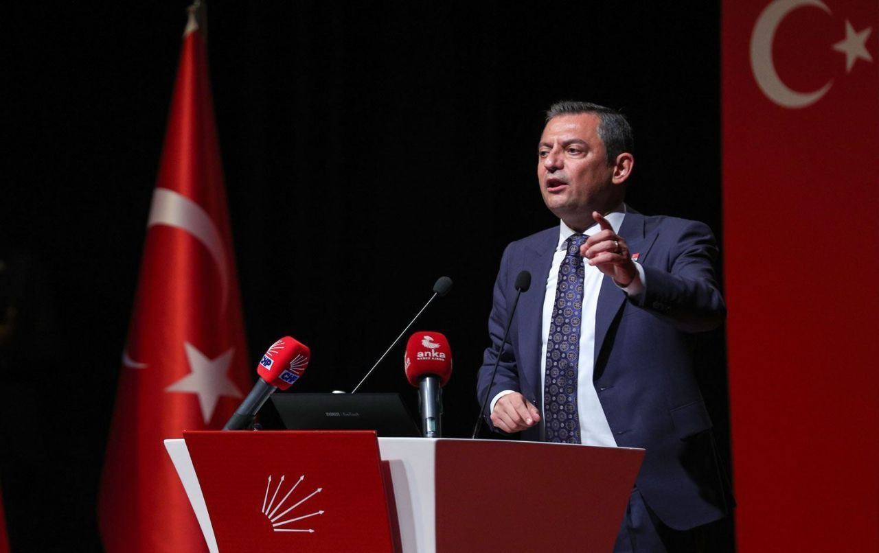 CHP’nin birinci çıktığı ankette dikkat çeken ayrıntı! 'AKP'ye bırakılamayacak kadar önemli…' - Sayfa 3