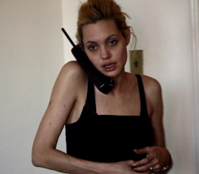 Angelina Jolie'nin uyuşturucu kullandığı görüntüleri yayınlandı! - Sayfa 1