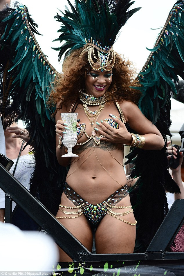 Rihanna festivali! - Sayfa 1