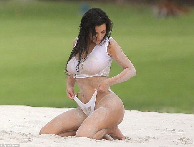 Kim Kardashian ıslak bikinisiyle yürek hoplattı! - Sayfa 4