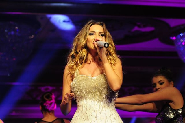 Sinan Akçıl'ın şarkıcı sevgilisi Otilia: Seks yoksa kendimi kadın gibi... - Sayfa 3