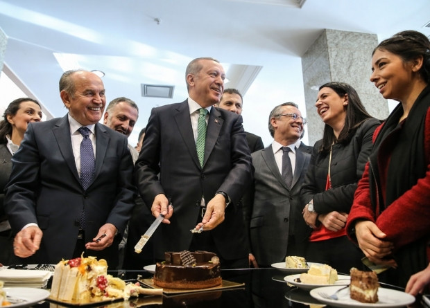 Gazetecilerden Erdoğan'a doğum günü sürprizi - Sayfa 3