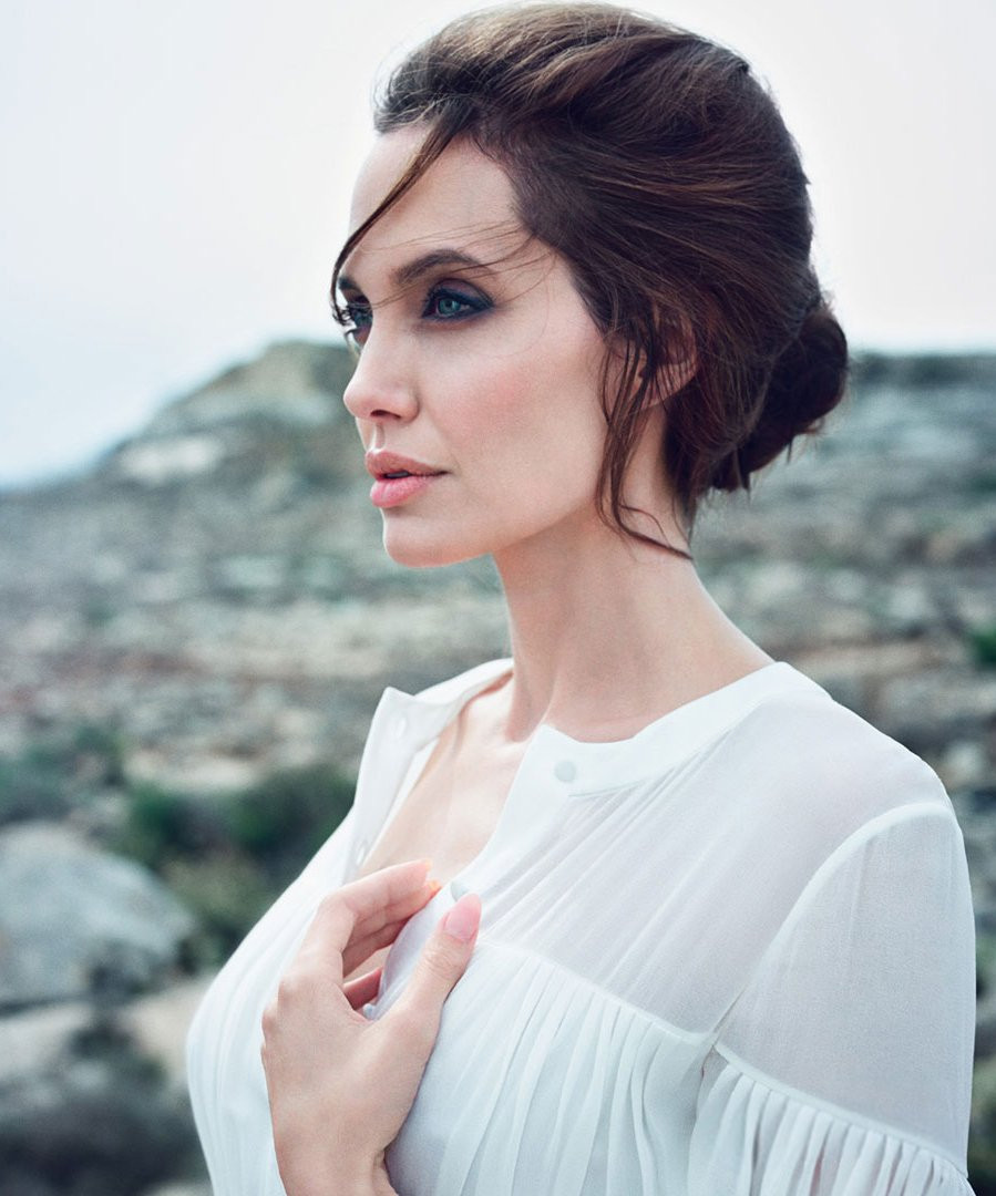 Angelina Jolie itiraf etti: Çocuklarımdan gizli duşta ağlıyordum! - Sayfa 1